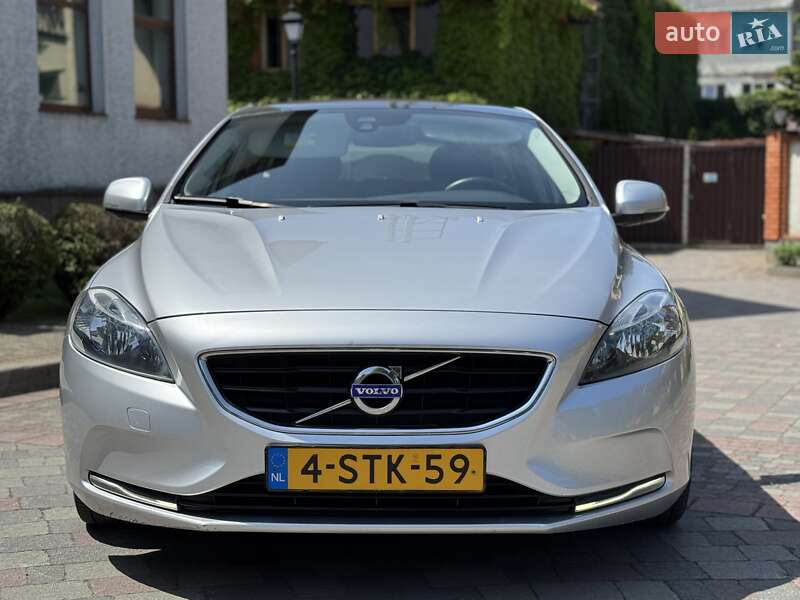 Хэтчбек Volvo V40 2013 в Стрые