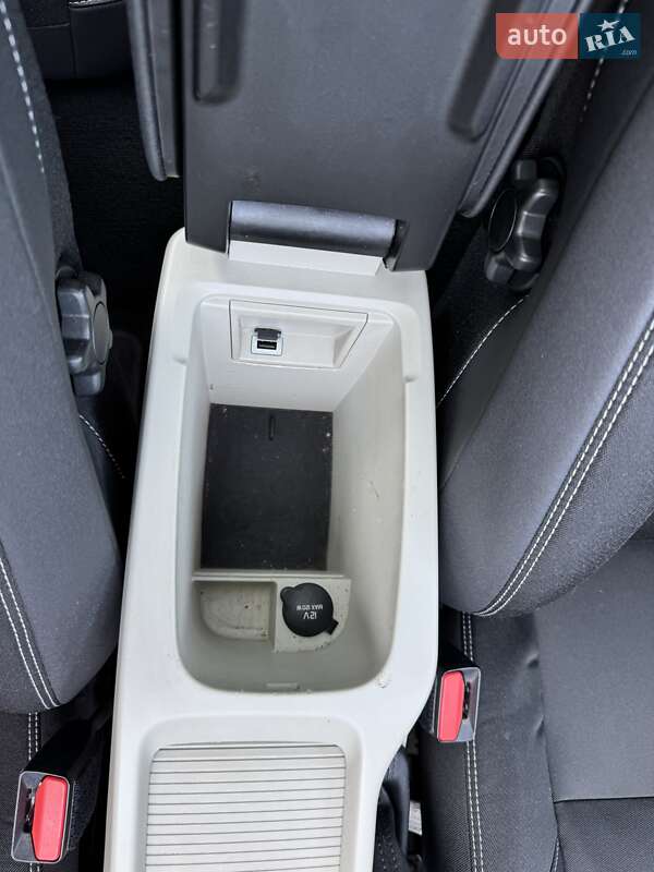 Хэтчбек Volvo V40 2013 в Стрые