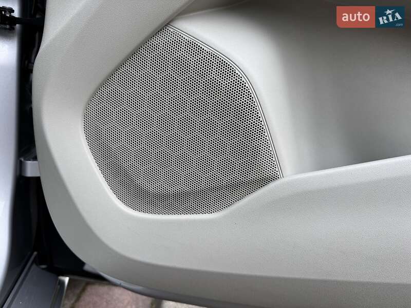 Хэтчбек Volvo V40 2013 в Стрые
