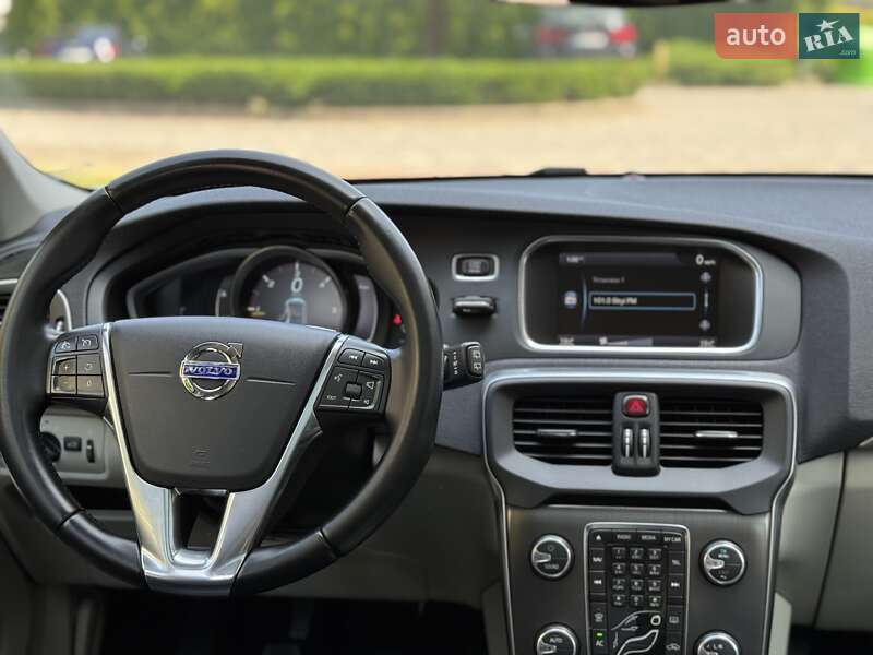 Хэтчбек Volvo V40 2013 в Стрые