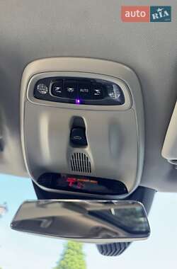 Хэтчбек Volvo V40 2013 в 