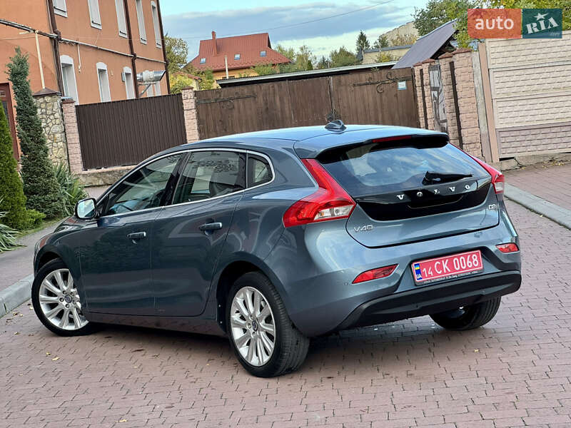 Хэтчбек Volvo V40 2013 в Стрые