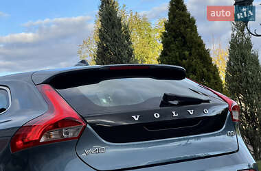 Хэтчбек Volvo V40 2013 в 