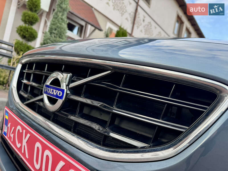Хэтчбек Volvo V40 2013 в Стрые