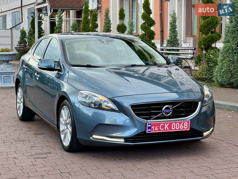 Хэтчбек Volvo V40 2013 в Стрые