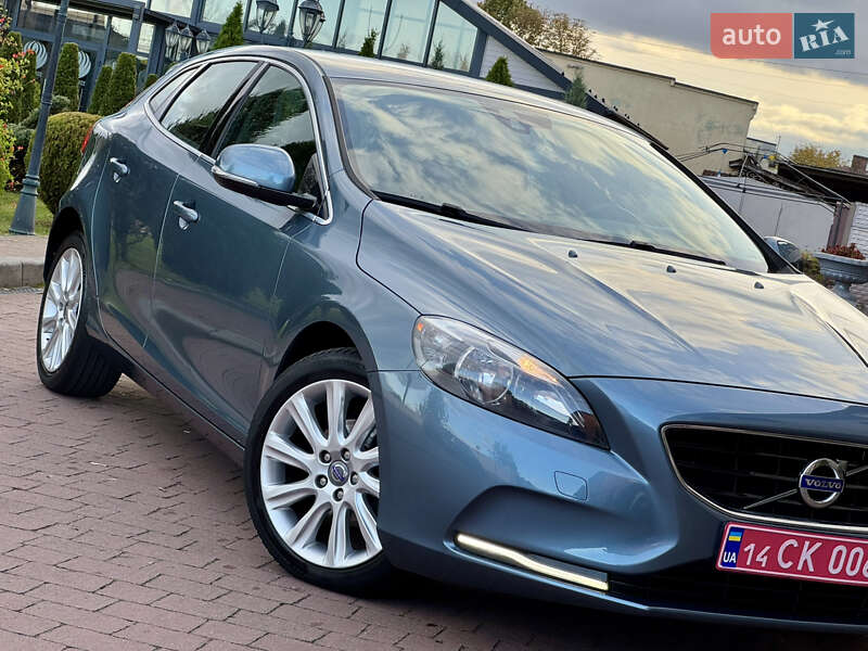 Хэтчбек Volvo V40 2013 в Стрые