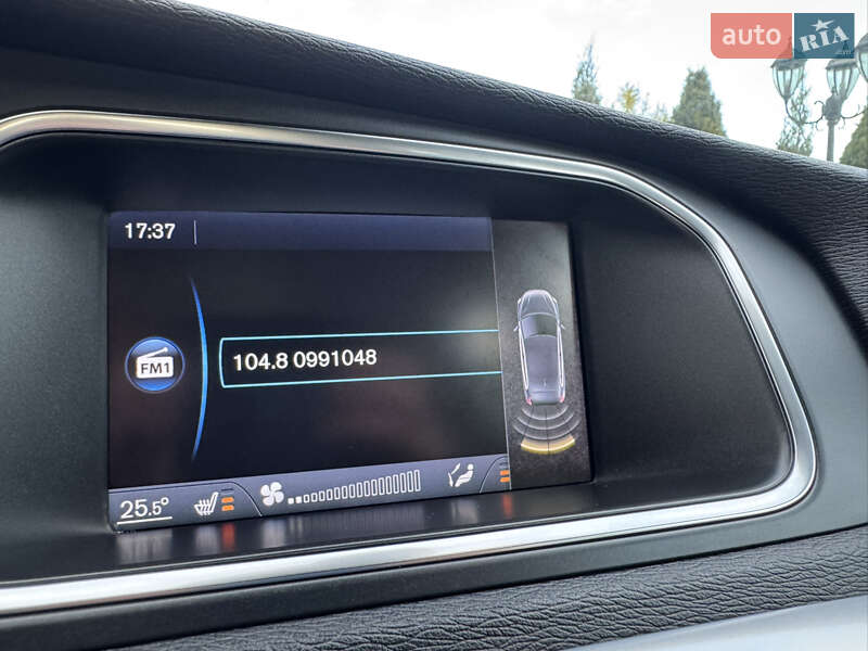 Хэтчбек Volvo V40 2013 в Стрые