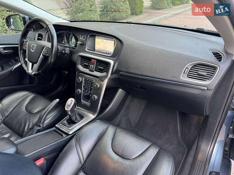 Хэтчбек Volvo V40 2013 в Стрые