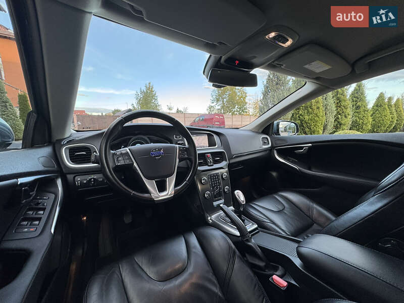 Хэтчбек Volvo V40 2013 в Стрые