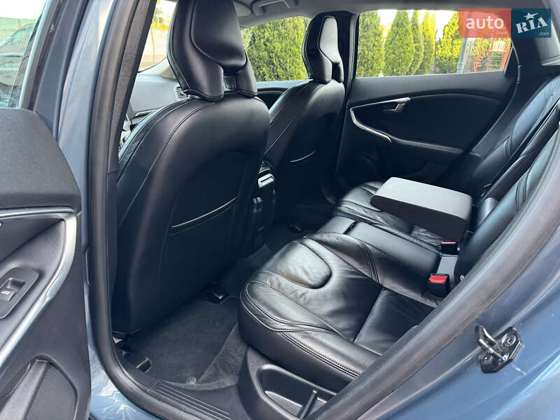 Хэтчбек Volvo V40 2013 в Стрые