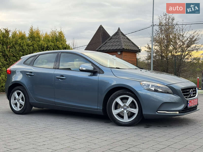 Хетчбек Volvo V40 2013 в Стрию