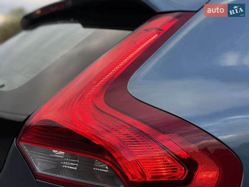 Хетчбек Volvo V40 2013 в Стрию