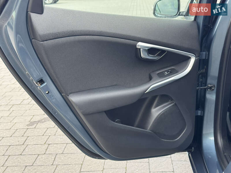 Хетчбек Volvo V40 2013 в Стрию