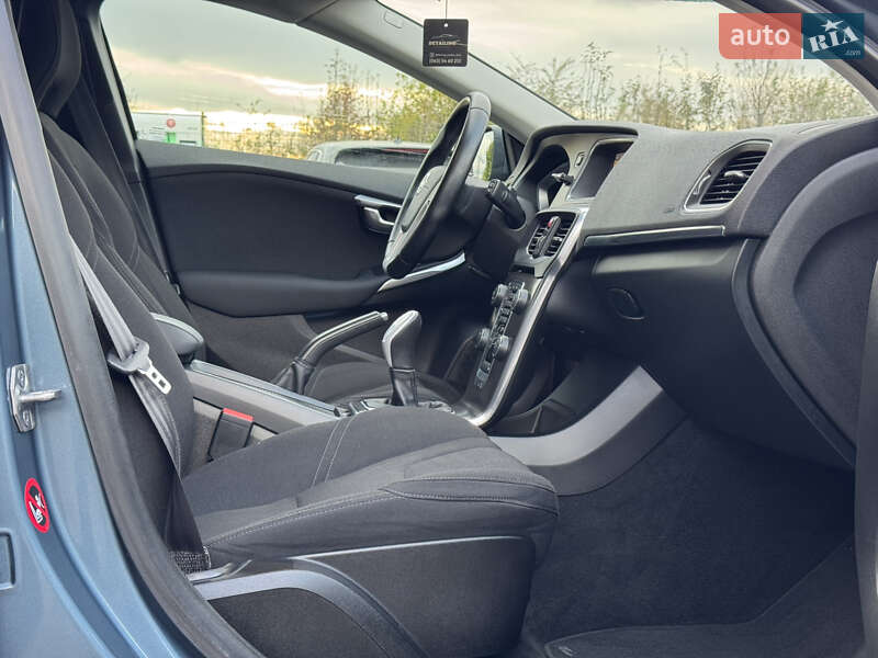 Хетчбек Volvo V40 2013 в Стрию