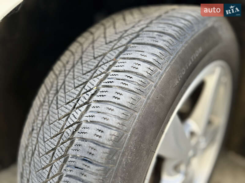 Хетчбек Volvo V40 2017 в Новояворівську фото 51 Хетчбек Volvo V40 2017 в Новояворівську