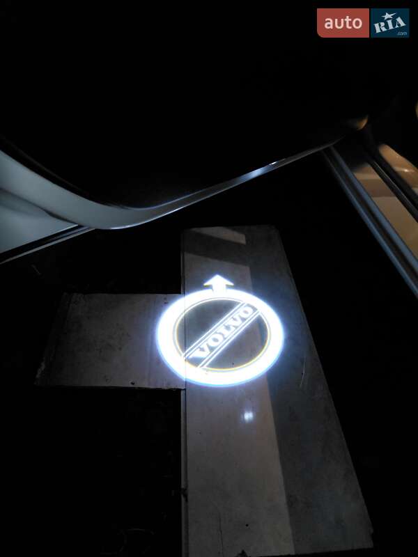 Хэтчбек Volvo V40 2013 в Бердичеве