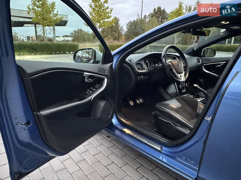 Хетчбек Volvo V40 2017 в Ірпені фото 39 Хетчбек Volvo V40 2017 в Ірпені