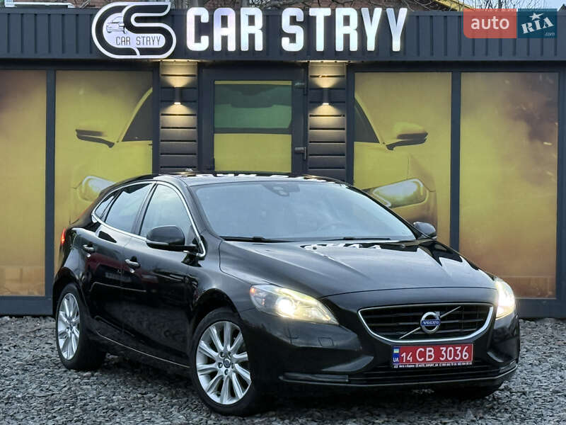 Volvo V40 2013 Volvo V40 2013