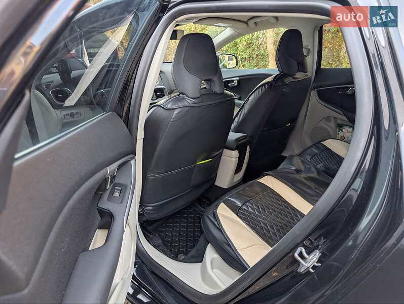 Хэтчбек Volvo V40 2015 в Кропивницком фото 3 Хэтчбек Volvo V40 2015 в Кропивницком