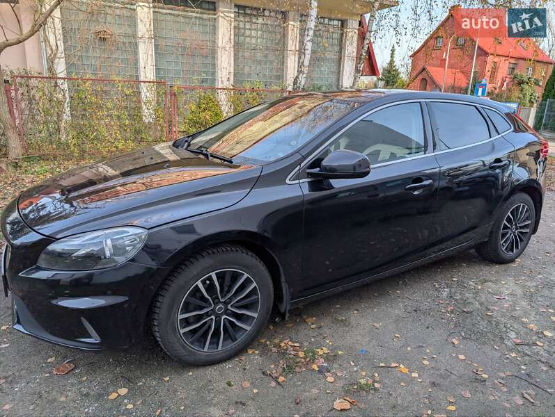 Хэтчбек Volvo V40 2015 в Кропивницком фото 6 Хэтчбек Volvo V40 2015 в Кропивницком