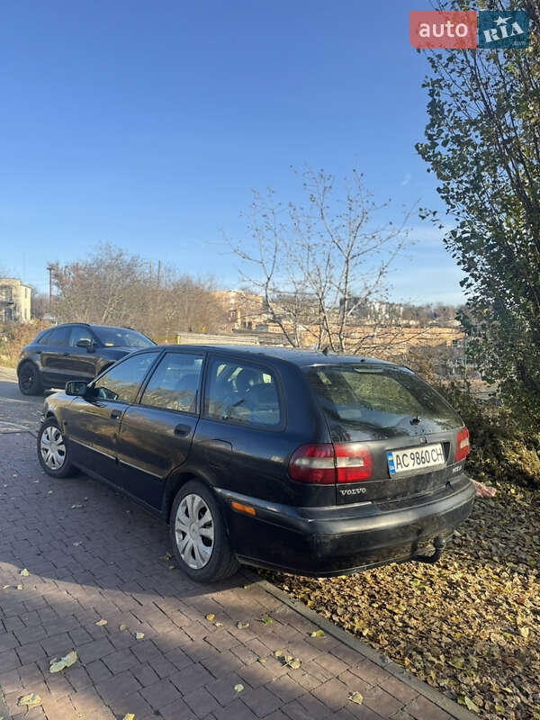Універсал Volvo V40 2001 в Рівному фото 7 Універсал Volvo V40 2001 в Рівному