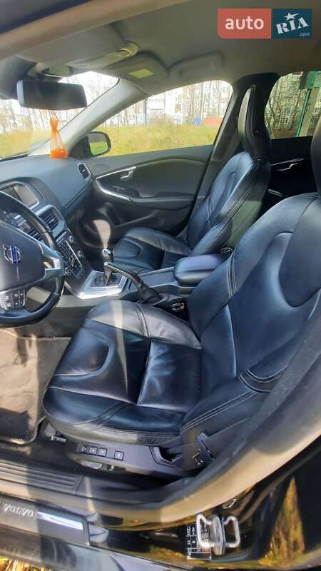Хэтчбек Volvo V40 2013 в Красилове