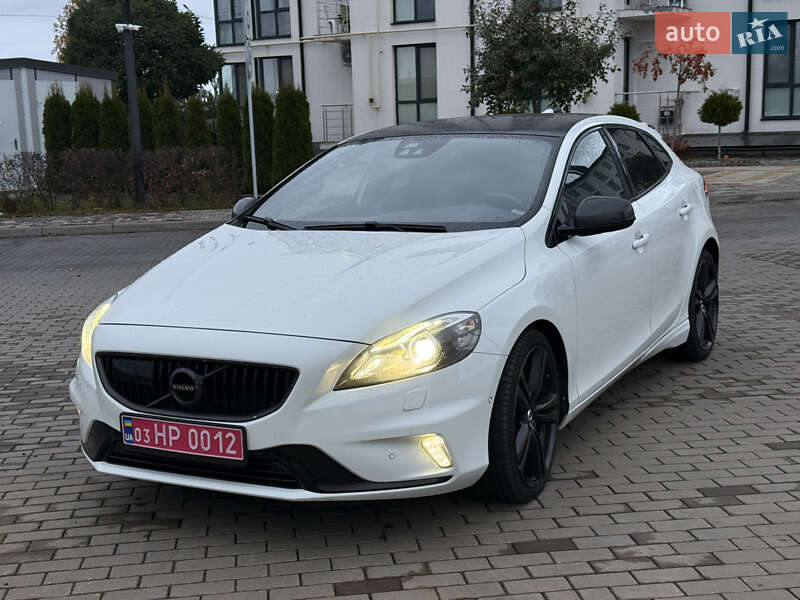 Хетчбек Volvo V40 2015 в Луцьку