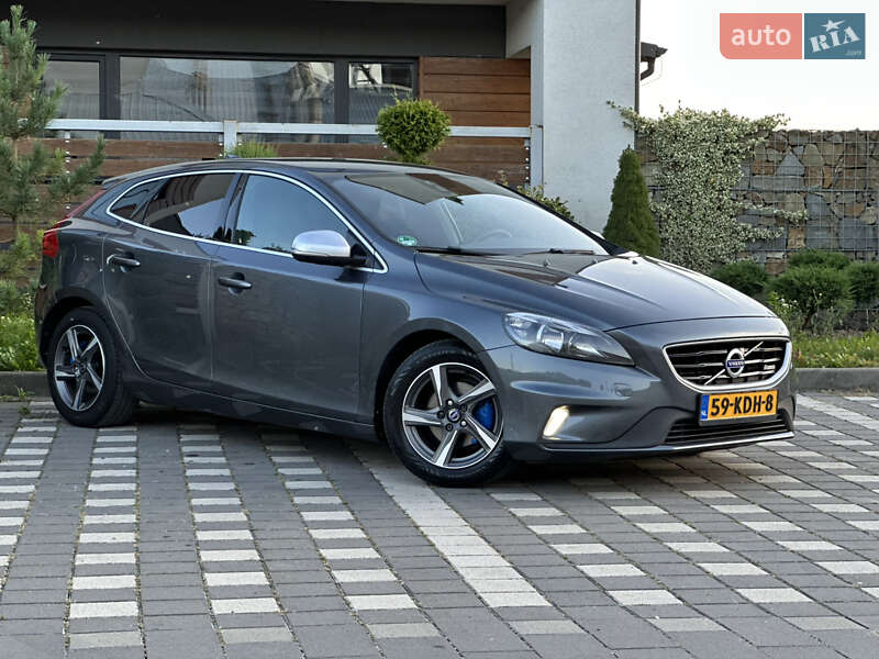 Хетчбек Volvo V40 2014 в Стрию