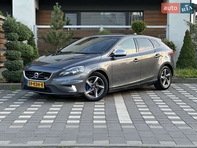 Хетчбек Volvo V40 2014 в Стрию