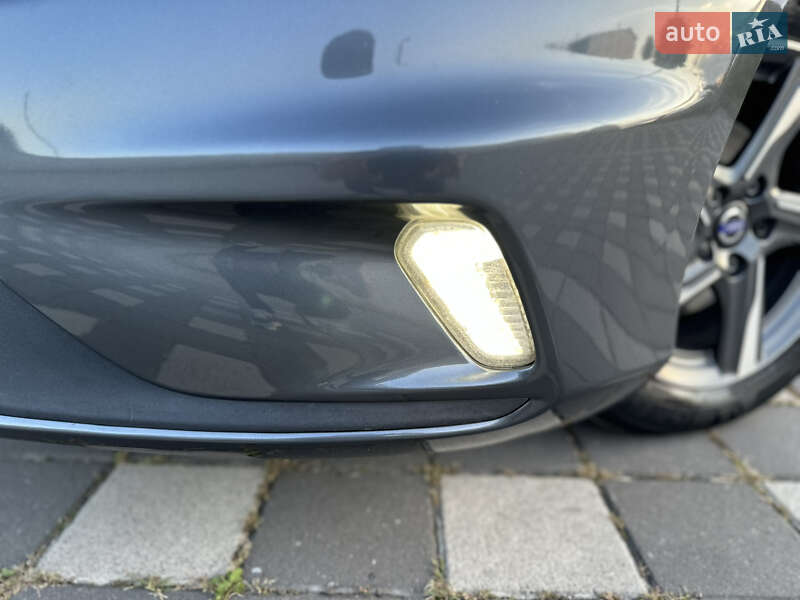 Хетчбек Volvo V40 2014 в Стрию