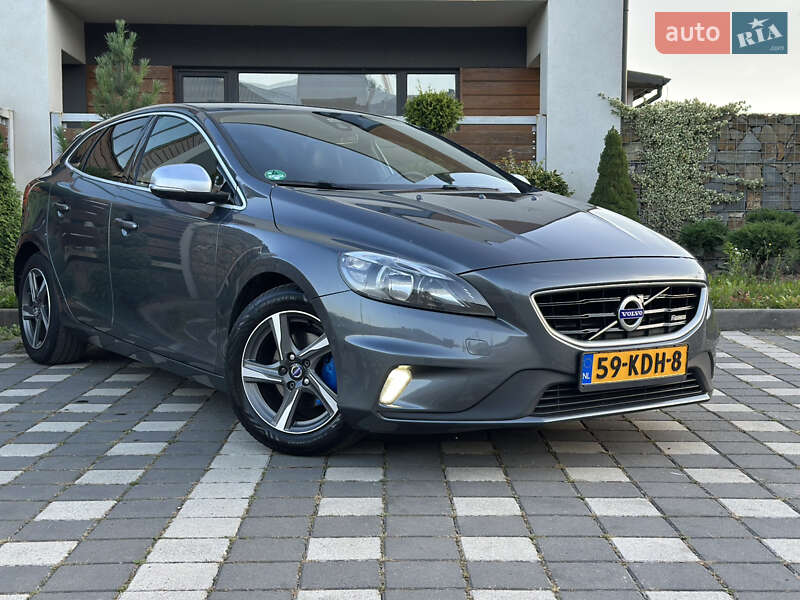 Хетчбек Volvo V40 2014 в Стрию