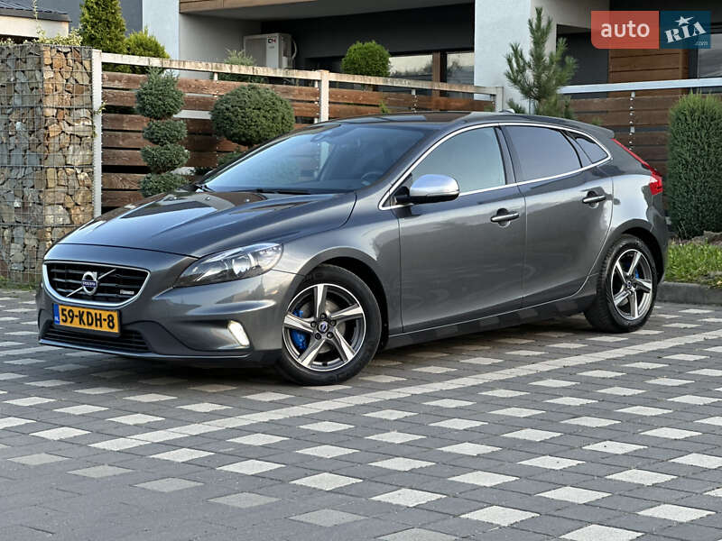 Хетчбек Volvo V40 2014 в Стрию