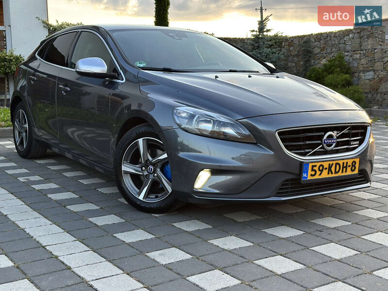 Хетчбек Volvo V40 2014 в Стрию