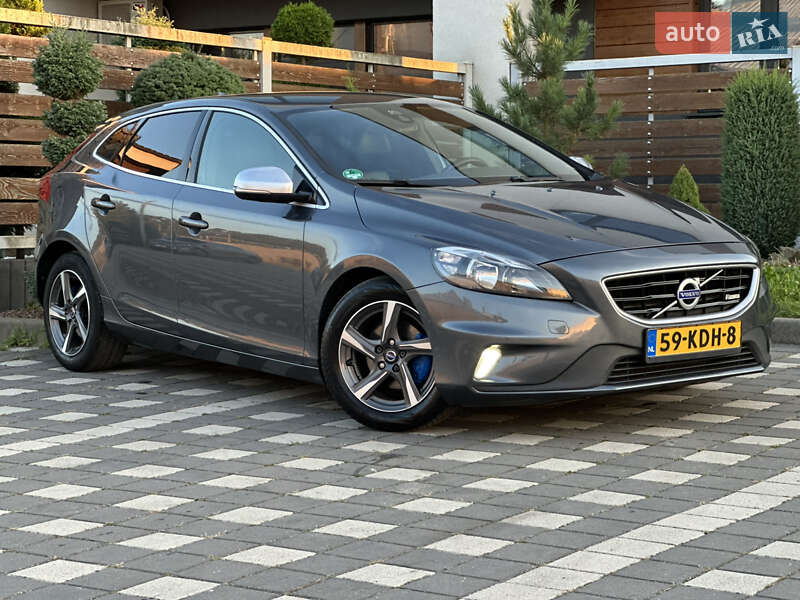 Хетчбек Volvo V40 2014 в Стрию