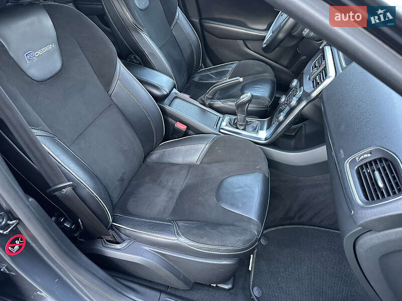 Хетчбек Volvo V40 2014 в Стрию