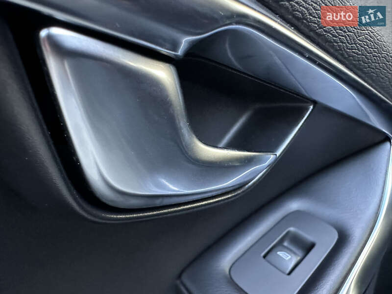 Хетчбек Volvo V40 2014 в Стрию