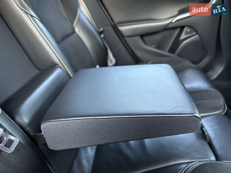 Хетчбек Volvo V40 2014 в Стрию