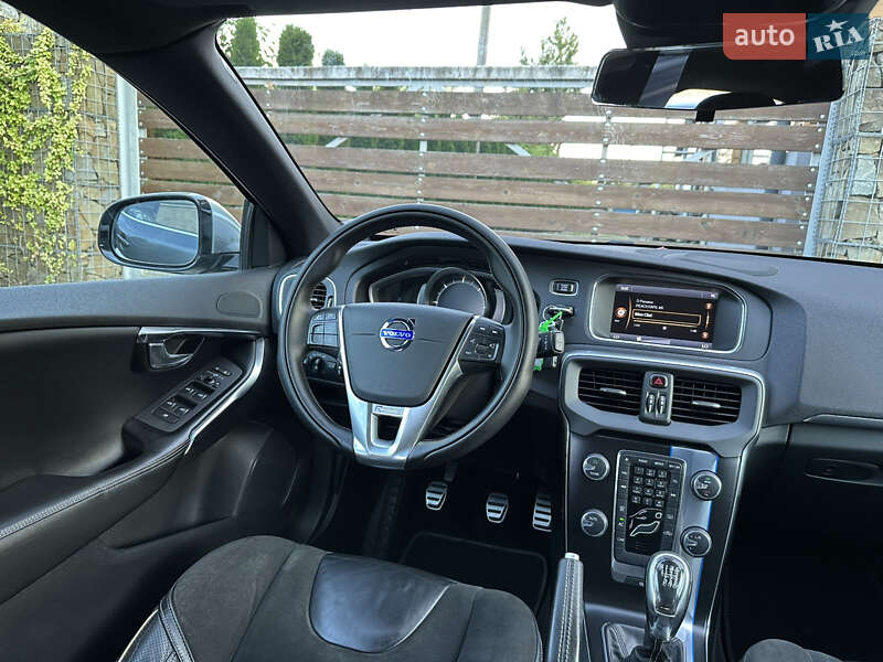 Хетчбек Volvo V40 2014 в Стрию