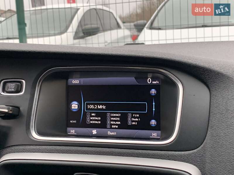 Хэтчбек Volvo V40 2014 в Бердичеве