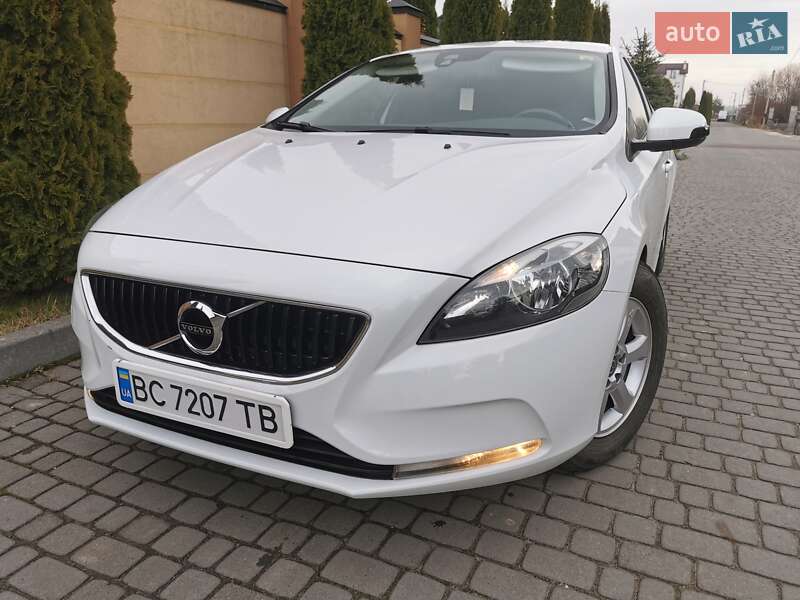 Хетчбек Volvo V40 2016 в Львові фото 14 Хетчбек Volvo V40 2016 в Львові