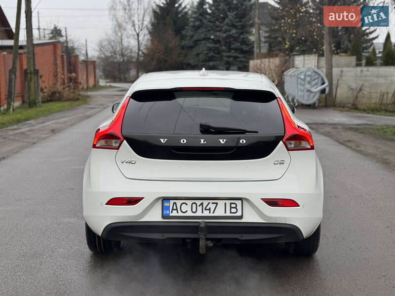 Хэтчбек Volvo V40 2014 в Владимире