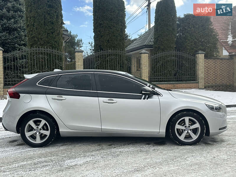 Хетчбек Volvo V40 2012 в Луцьку
