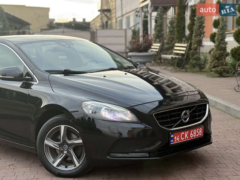 Хетчбек Volvo V40 2013 в Стрию