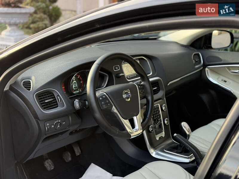 Хетчбек Volvo V40 2013 в Стрию