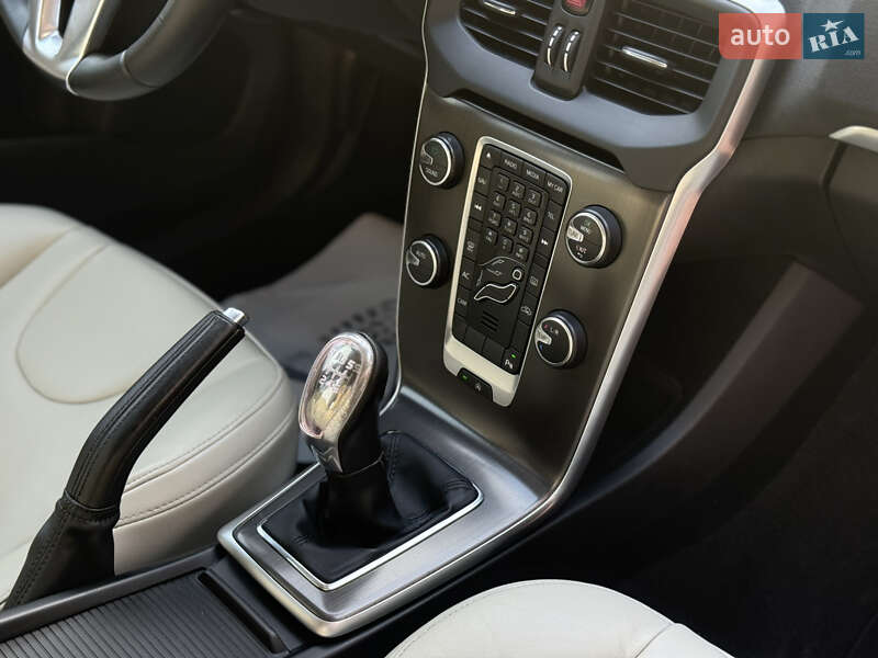 Хетчбек Volvo V40 2013 в Стрию