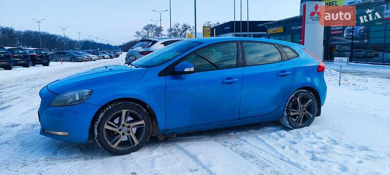 Хетчбек Volvo V40 2013 в Києві