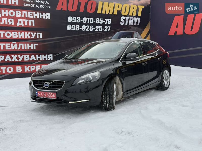 Volvo V40 2013 Volvo V40 2013
