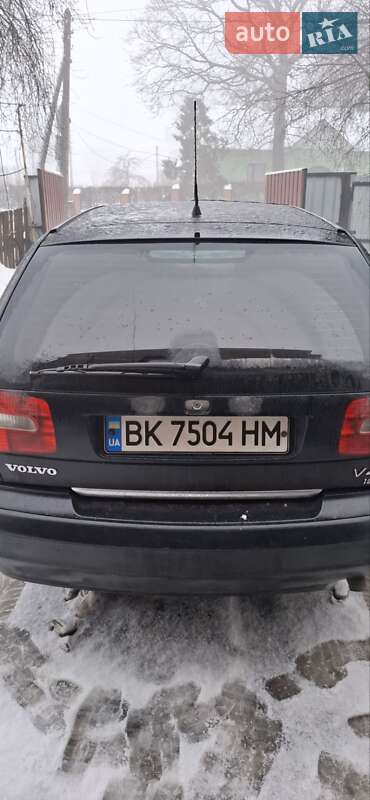 Универсал Volvo V40 2004 в Владимирце