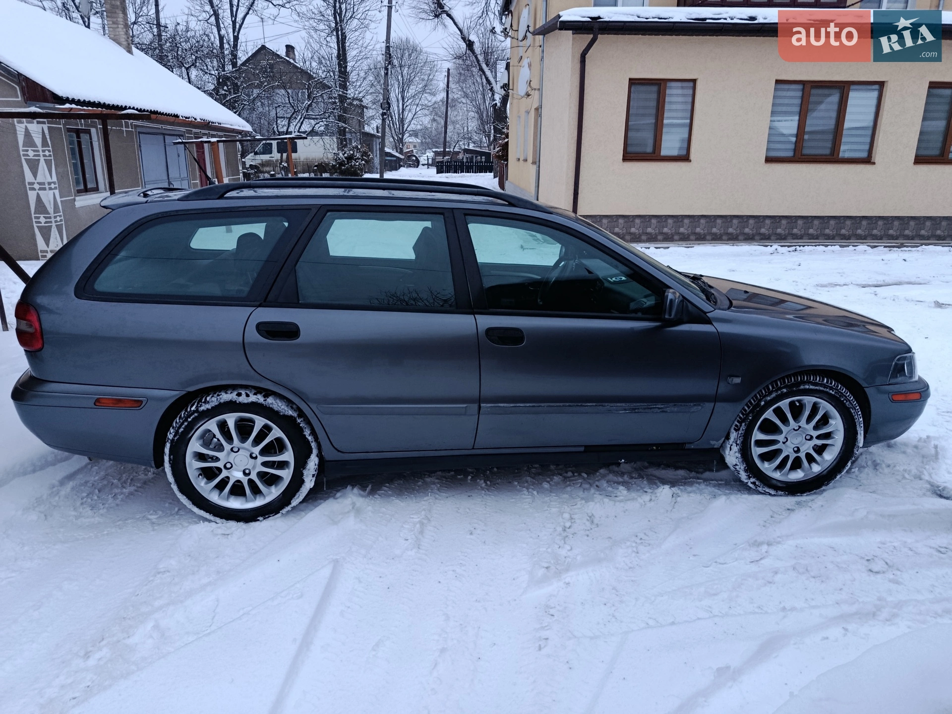 Volvo V40 2002 VIN YV1VW70823F921118 фото оголошення 4 з 9