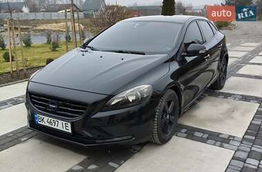 Хэтчбек Volvo V40 2013 в Нетешине